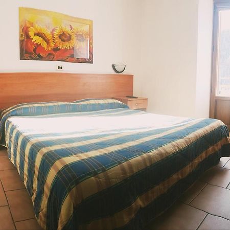 Hotel Miramonti كلافييري المظهر الخارجي الصورة